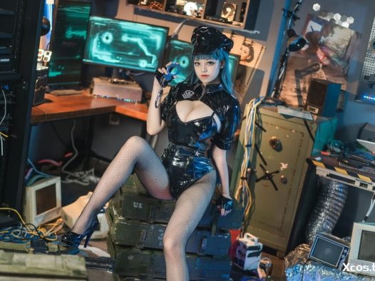 蜜汁猫裘 – 胶衣女警 [51P-897.76 MB]