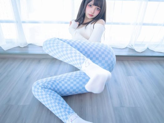 神楽坂真冬 – 蓝白格 [75P-172MB]