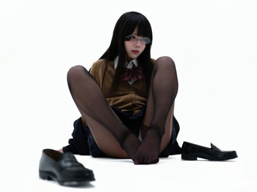 <span style='color:red;font-size:16px;'>[专享]</span> 清水凪 – 后辈的制服3 [88P-612MB]